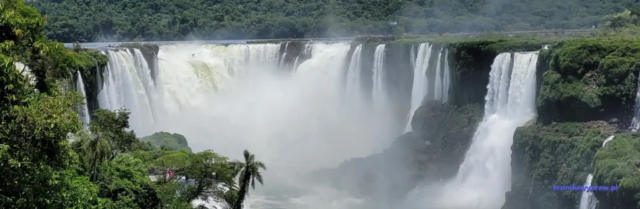 Brazylia wodospady Iguazu - widok na Gargante del Diablo Brazylia wodospady Iguazu - widok na Gargante del Diablo