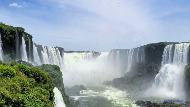 Brazylia wodospady Iguazu - widok na Gargante del Diablo Brazylia wodospady Iguazu - widok na Gargante del Diablo